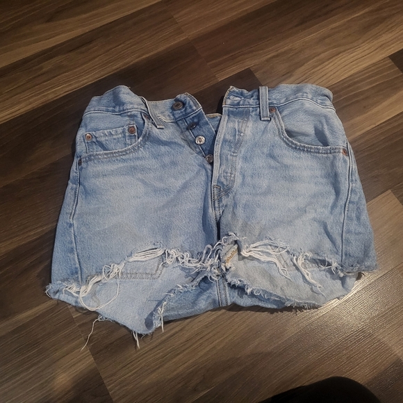 Levis short 27 - Picture 3 of 3